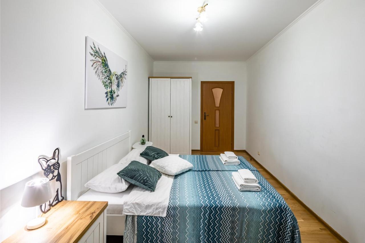 The Main Square! 2 Separated Bedrooms, Balcony Лвив Екстериор снимка